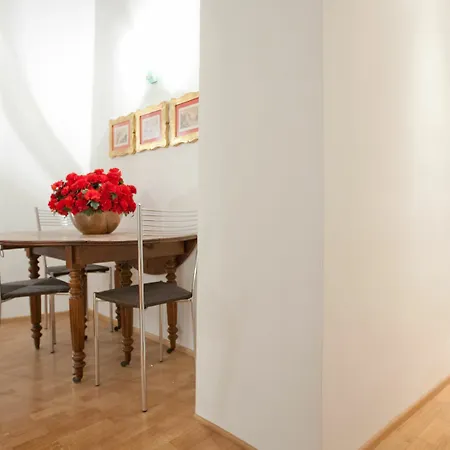 Apartment In Center Rome