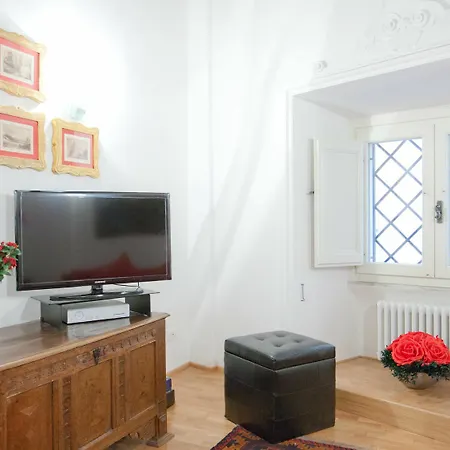 In Center Apartment *