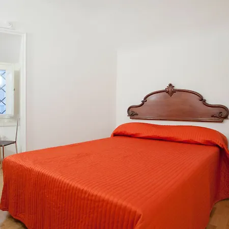 Apartment In Center